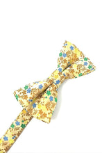 Load image into Gallery viewer, Cardi Pre-Tied Gold Enchantment Bow Tie